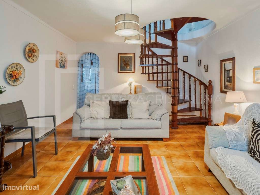 Moradia com Logradouro nas Praias do Sado-17