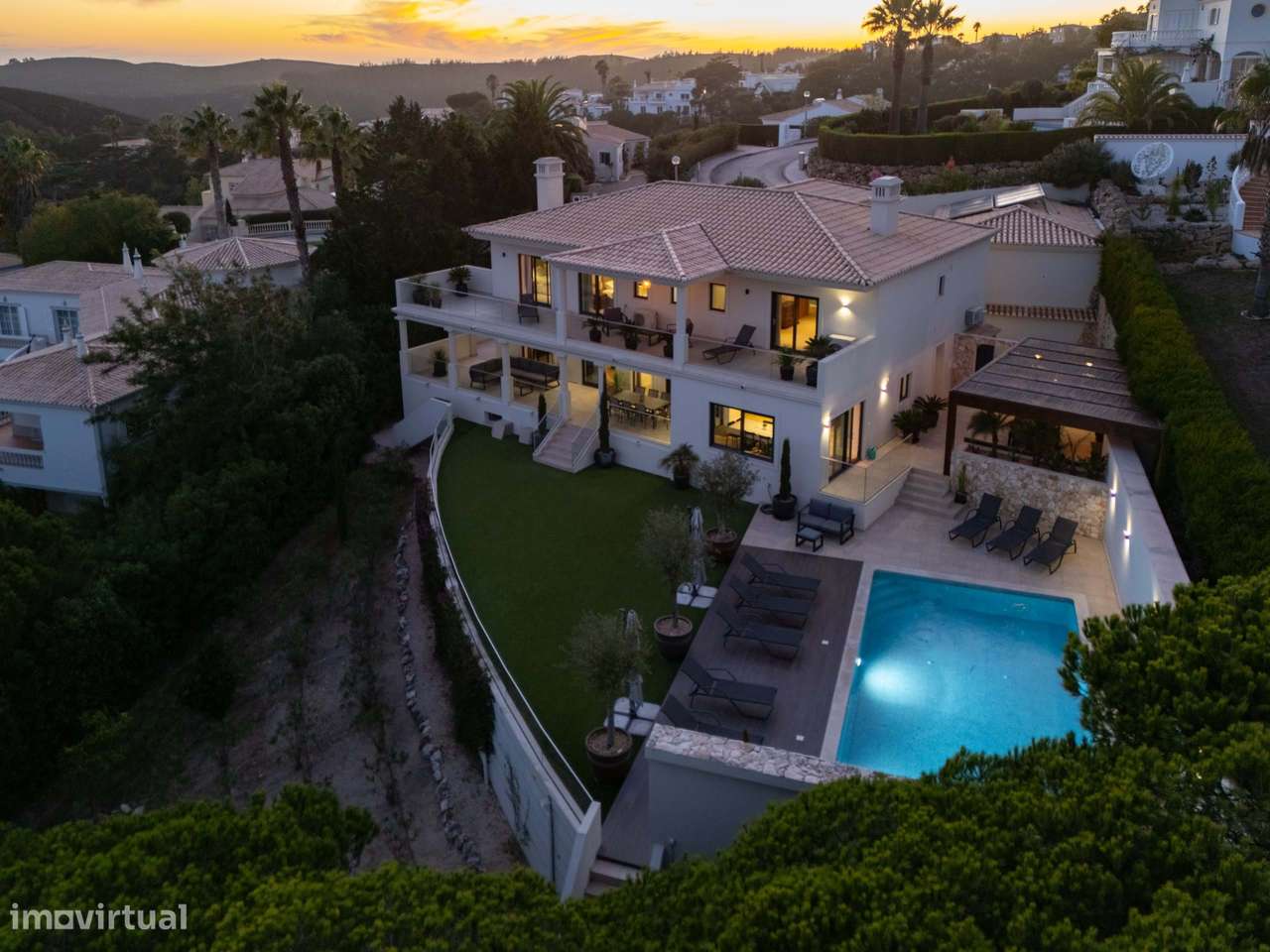 Villa de luxo de 5 quartos de golfe na linha de frente-43