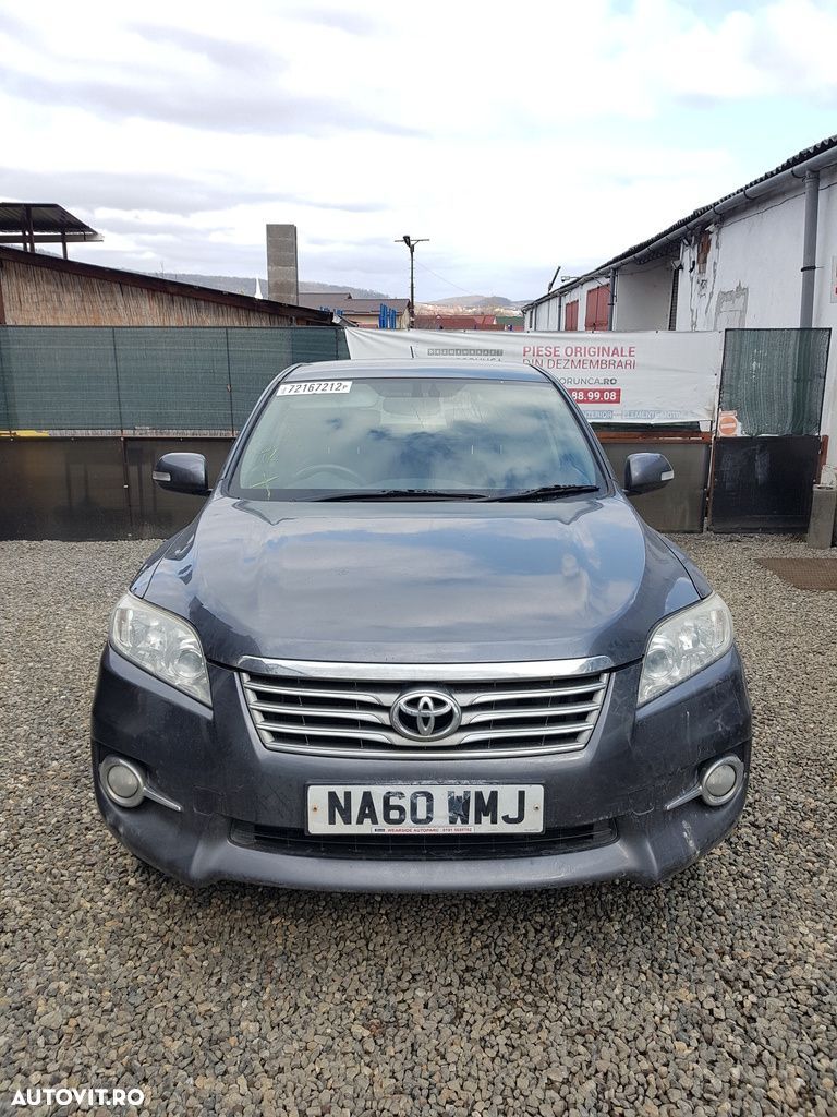 Dezmembrez Toyota RAV 4 III Facelift 2.2 Diesel - 1