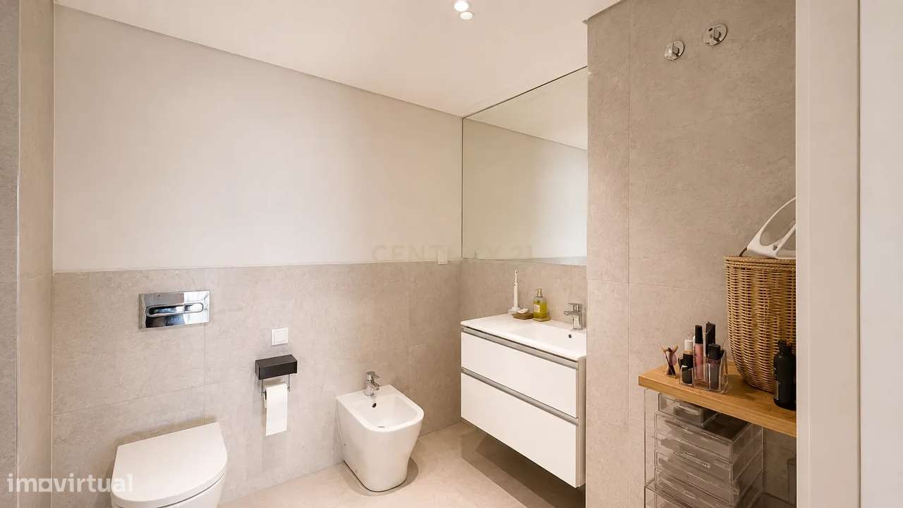Avenida Altear | T2 de 144 m² com Piscina Rooftop e Garagem | Próximo-7