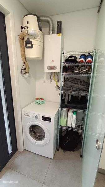 Apartamento T2 Semi-Novo | Garagem Box | Estação Metro | Rio Tinto - Grande imagem: 5/12