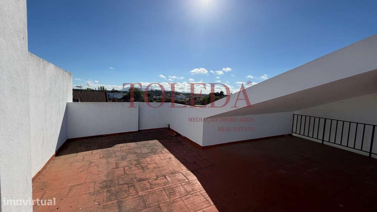 Moradia mista com 2 frações-24