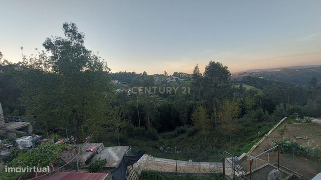 Terreno Rustico em Crestuma, Vila Nova de Gaia-0