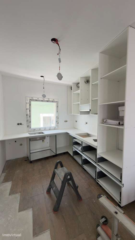 Moradia, 97 m², Cadaval e Pêro Moniz-12