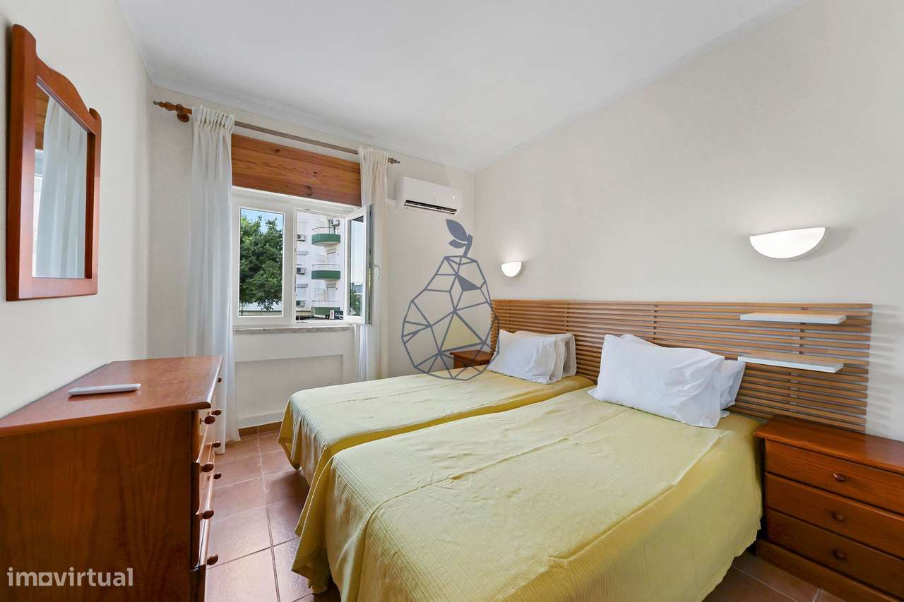 Apartamento T1 Renovado a dois passos do Areal da Praia da Rocha-1
