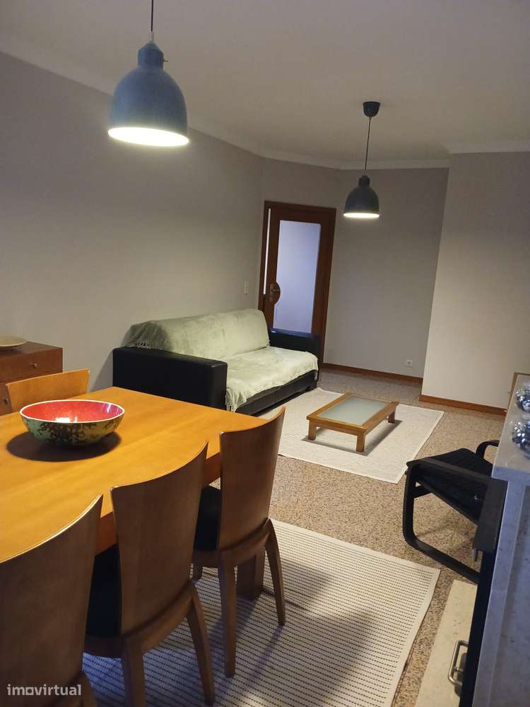 Apartamento T2 com garagem box em Castêlo da Maia - Grande imagem: 4/32