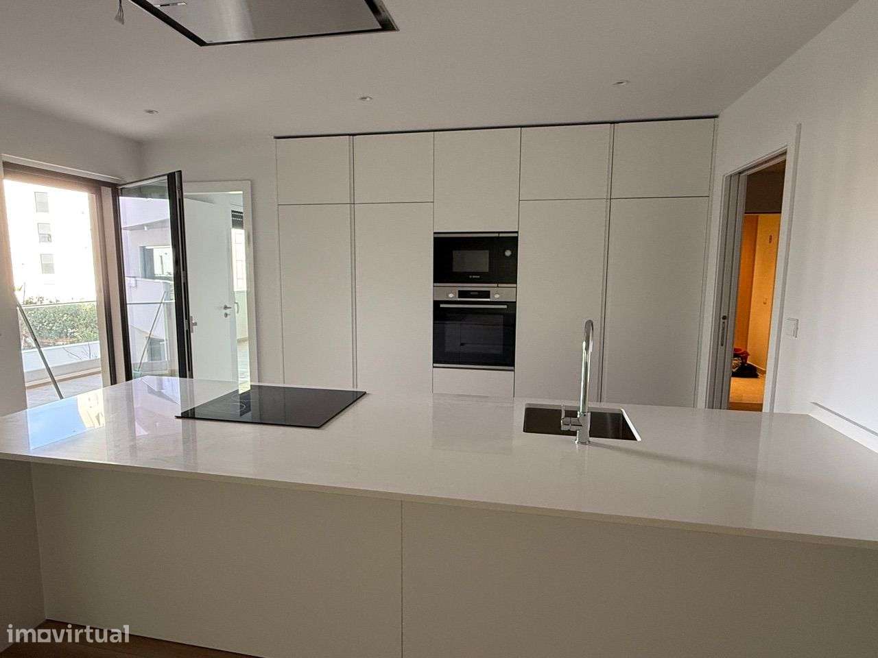 T3 Nascente/Poente Condomínio fechado sala 48m2 - Grande imagem: 5/34