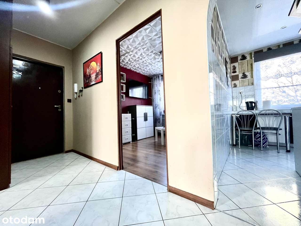 Trzypokojowe mieszkanie z balkonem i ogrzewaniem miejskim!-15