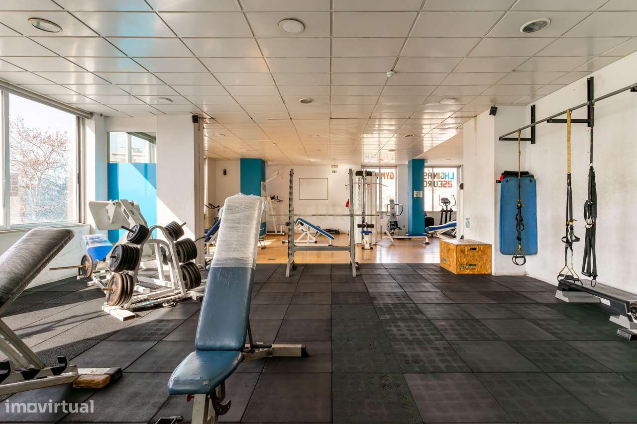 Loja no Centro Comercial da Amora - Grande imagem: 3/16