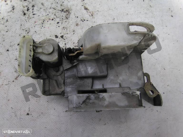 Fechadura Porta Esquerda  Fiat Punto (176_) 60 1.2 [1995_2000] - 2