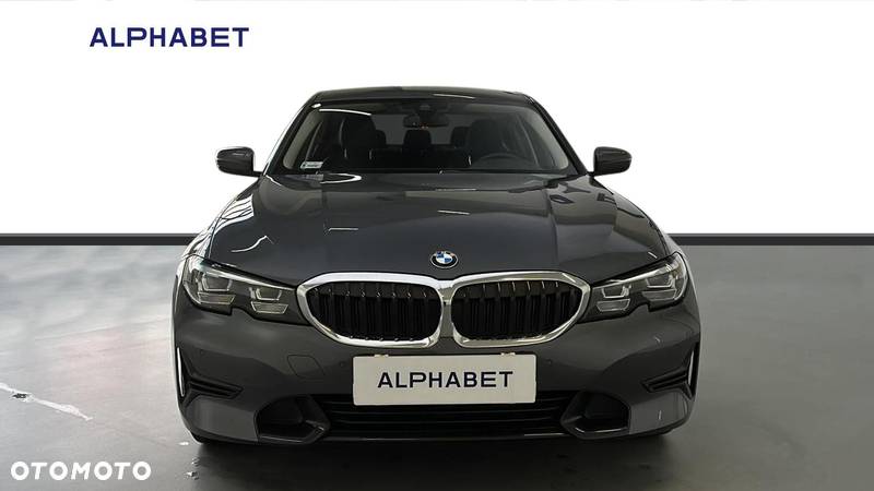 BMW Seria 3 318i Sport Line - 8