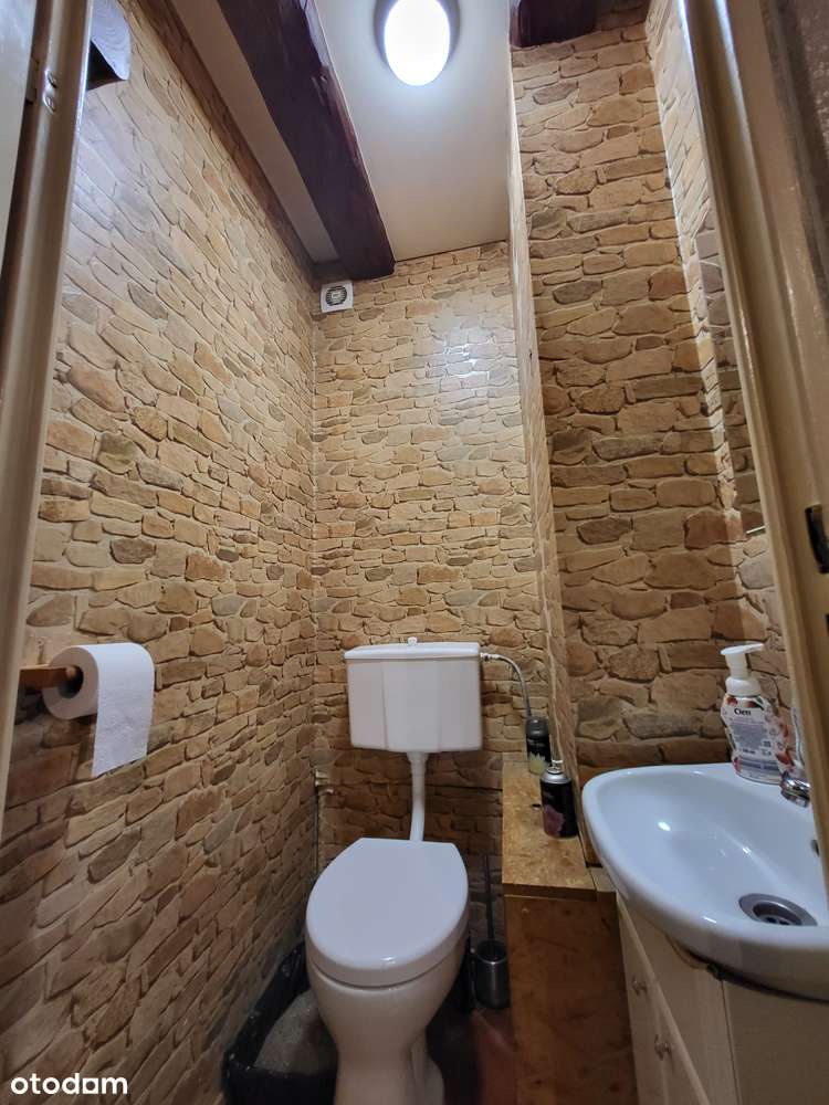 Przestronne mieszkanie z balkonem i świetną lokalizacją-9