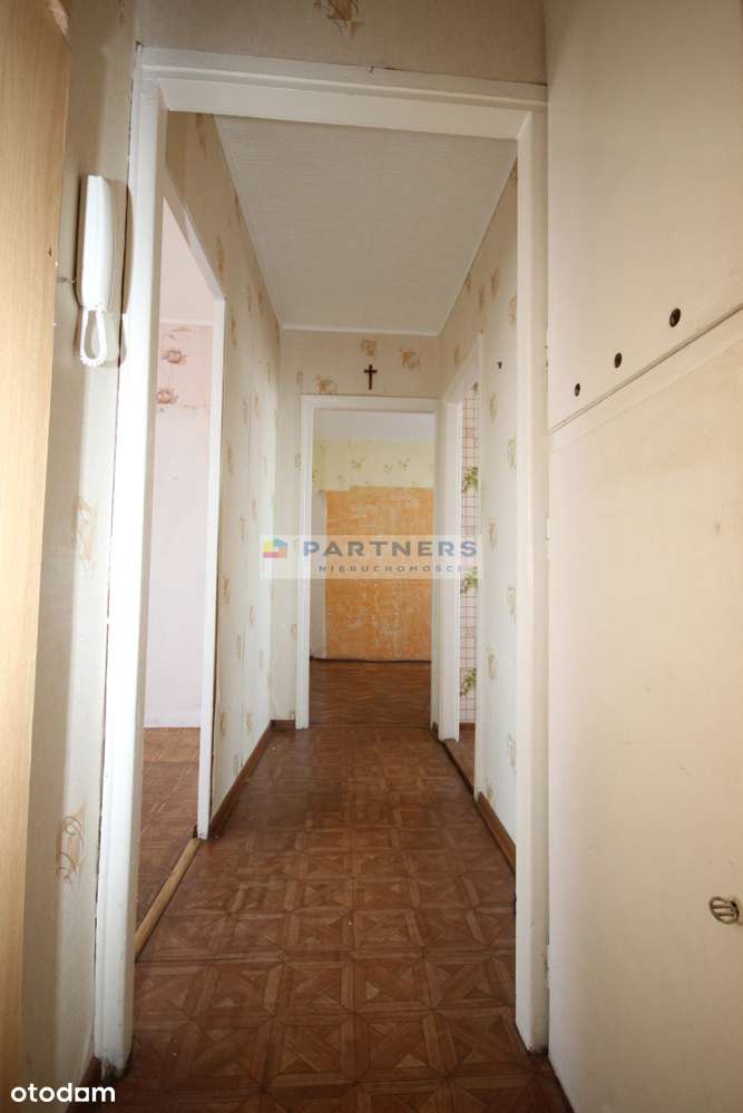 Mieszkanie w Centrum Piaskowej Góry do remontu-8