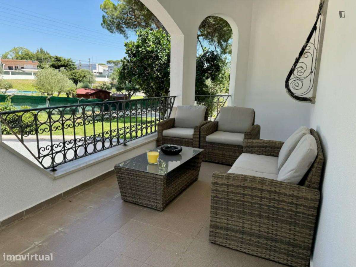 Casa com 5 quartos - localizado em Setubal - Grande imagem: 4/10