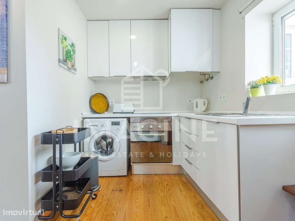 Prédio à Venda Localização Premium - Praça de Bocage-19