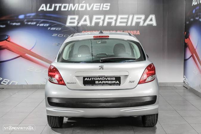 Peugeot 207 1.4 HDi Premium - 26