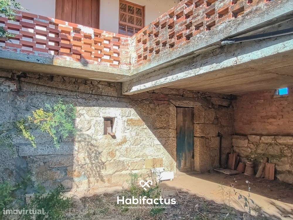 Moradia T3 em Pedra Remodelada para venda em Viseu-20