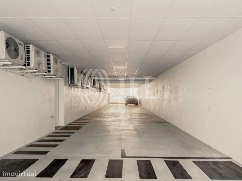 Apartamento T1+1, com varanda e estacionamento, em Matosinhos-26