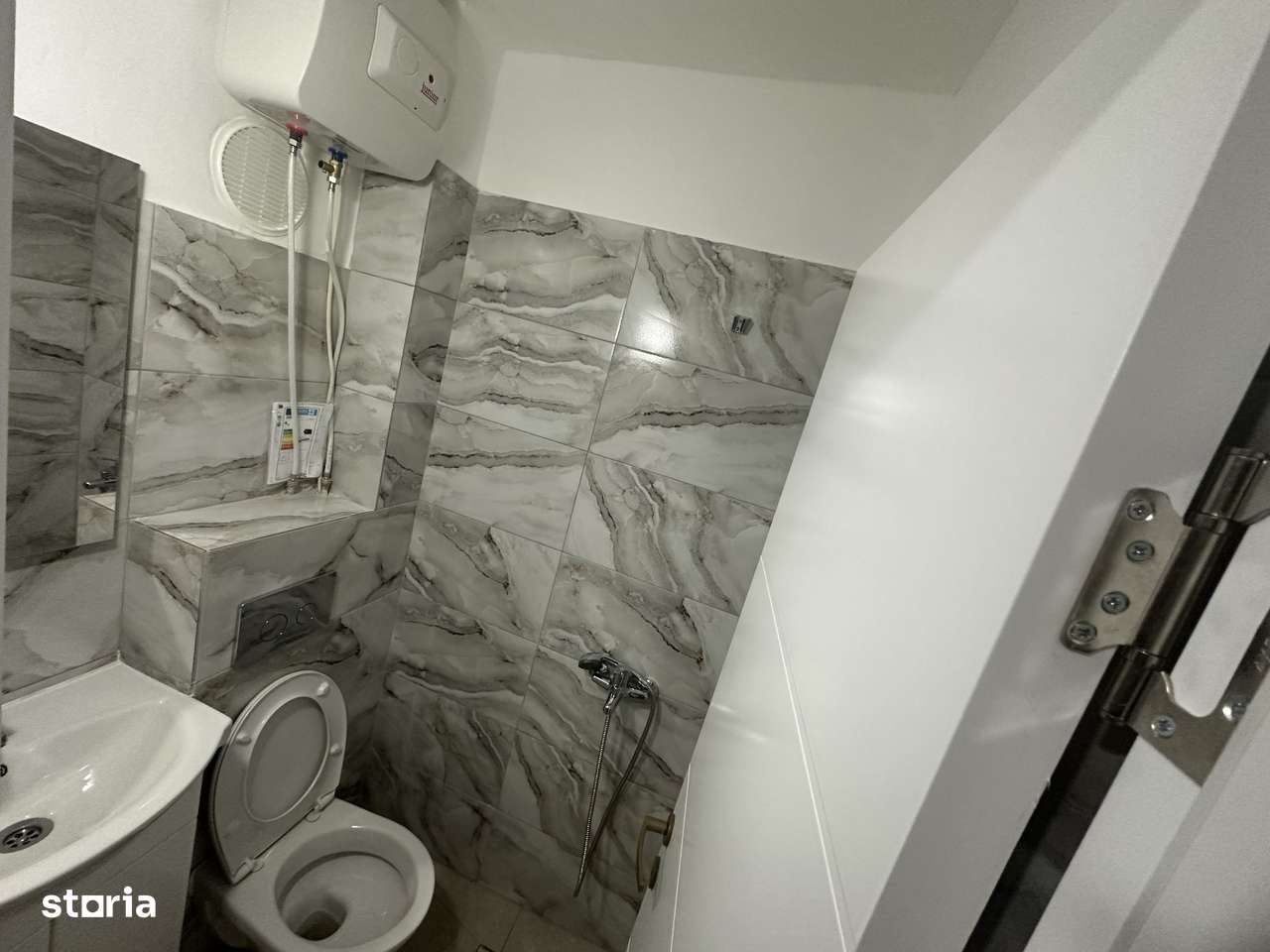 Agentie  ofera garsoniera, S= 22 mp, etajul 2 in bloc izolat - Imagine principală: 5/7