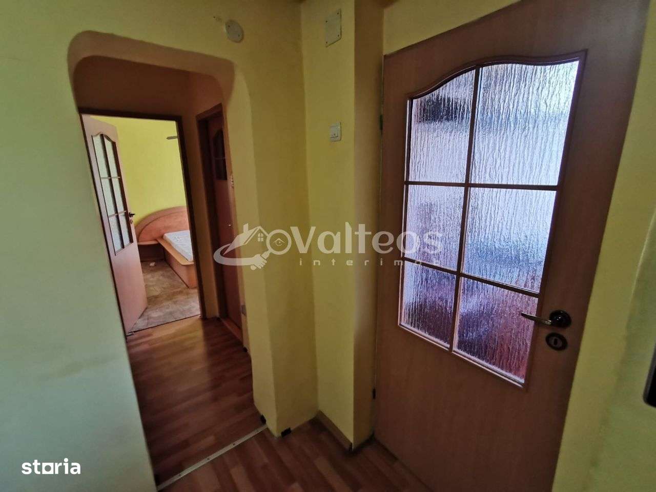 Reșița, apartament 4 camere (2X2), 120 mp, etaj 2, zona Universitate-15