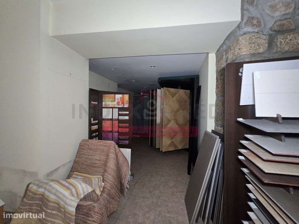 Prédio com varias frações Autónomas - Venda Judicial - Guarda-11