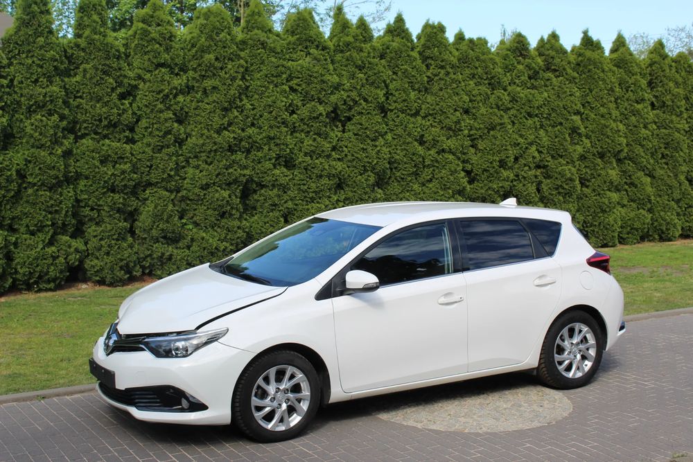 Toyota Auris II 1.33 Dual-VVT-i Life Plus 2018