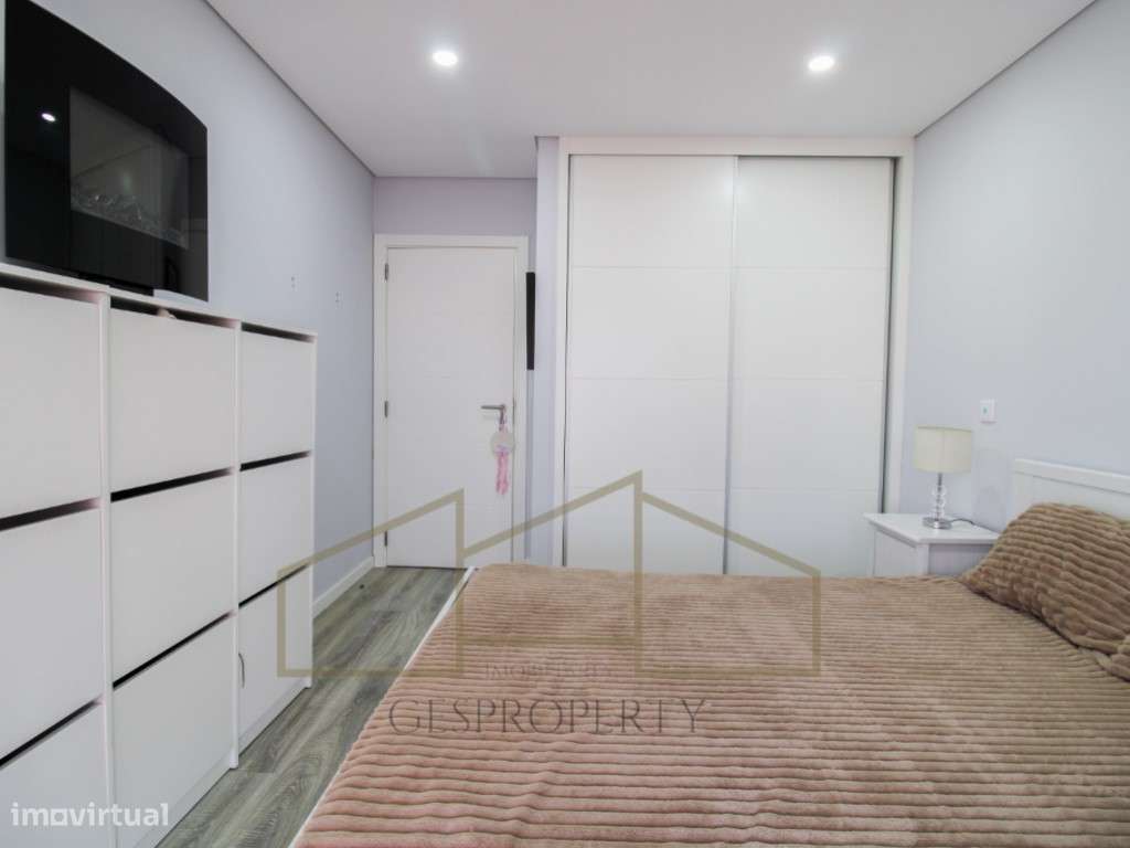 Moradia T3 nos Redondos, em Fernão Ferro-31