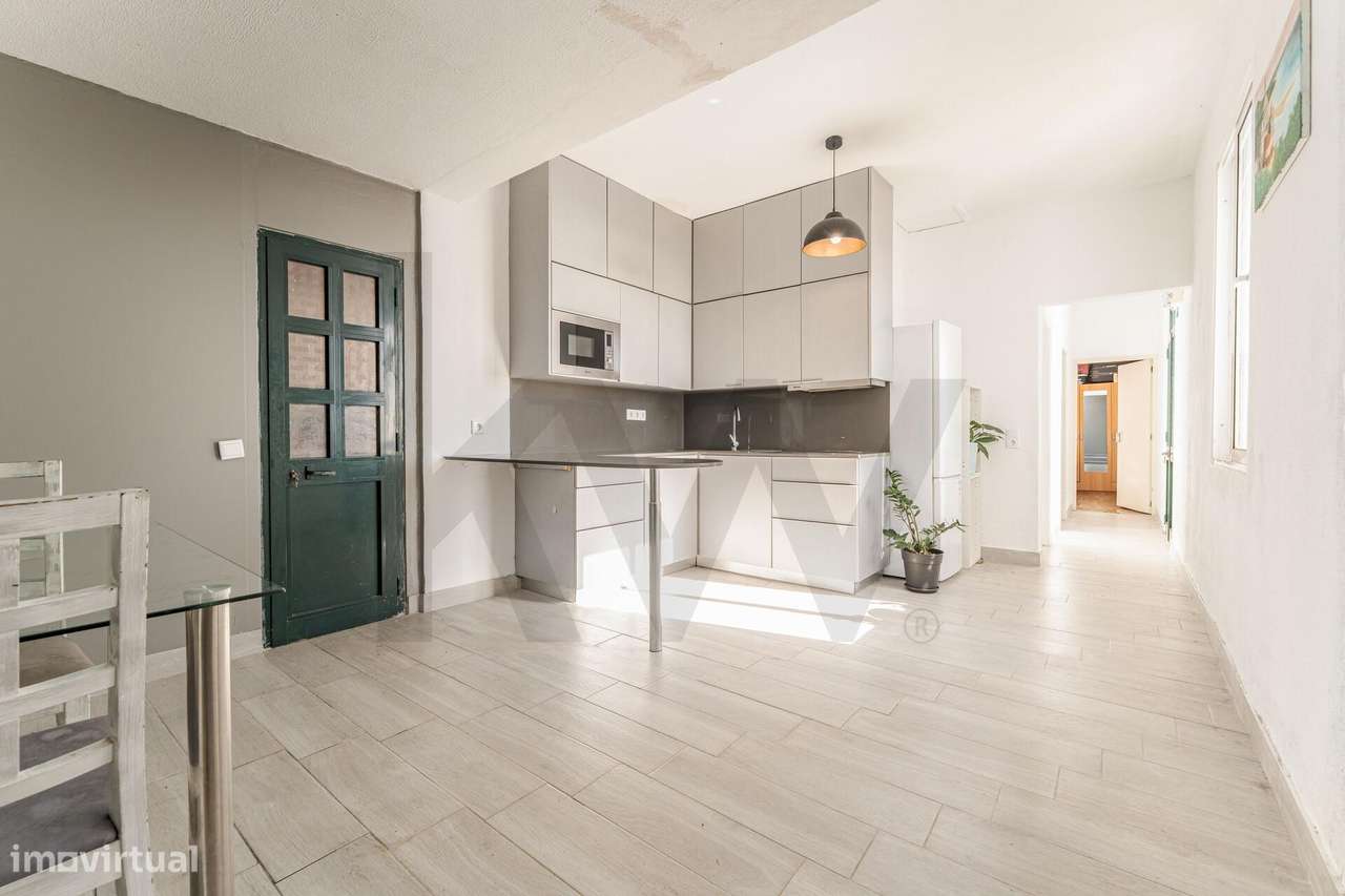 Moradia T1+1 em São Roque com fantástica vista mar-12