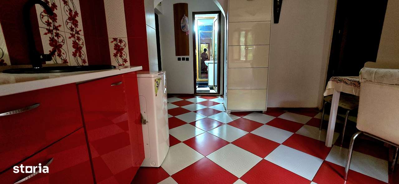 Etaj2, micro 9Târgoviște, închiriere apartament 3camere - Imagine principală: 2/11