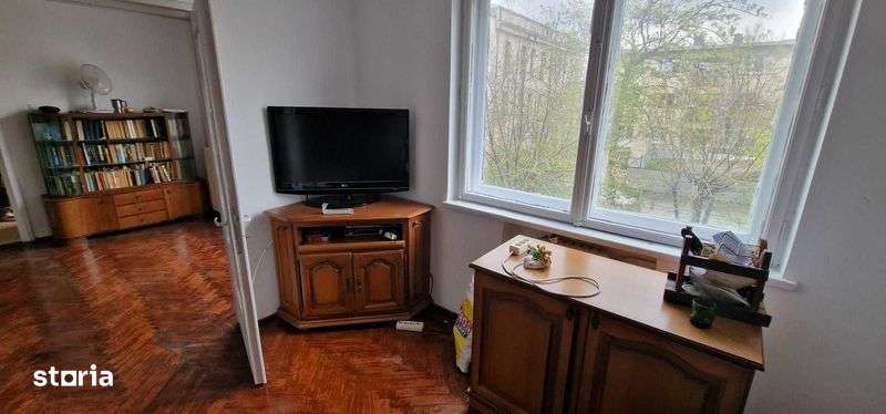Vand Apartament 2 Camere Ploiesti Ultracentral - Imagine principală: 4/7