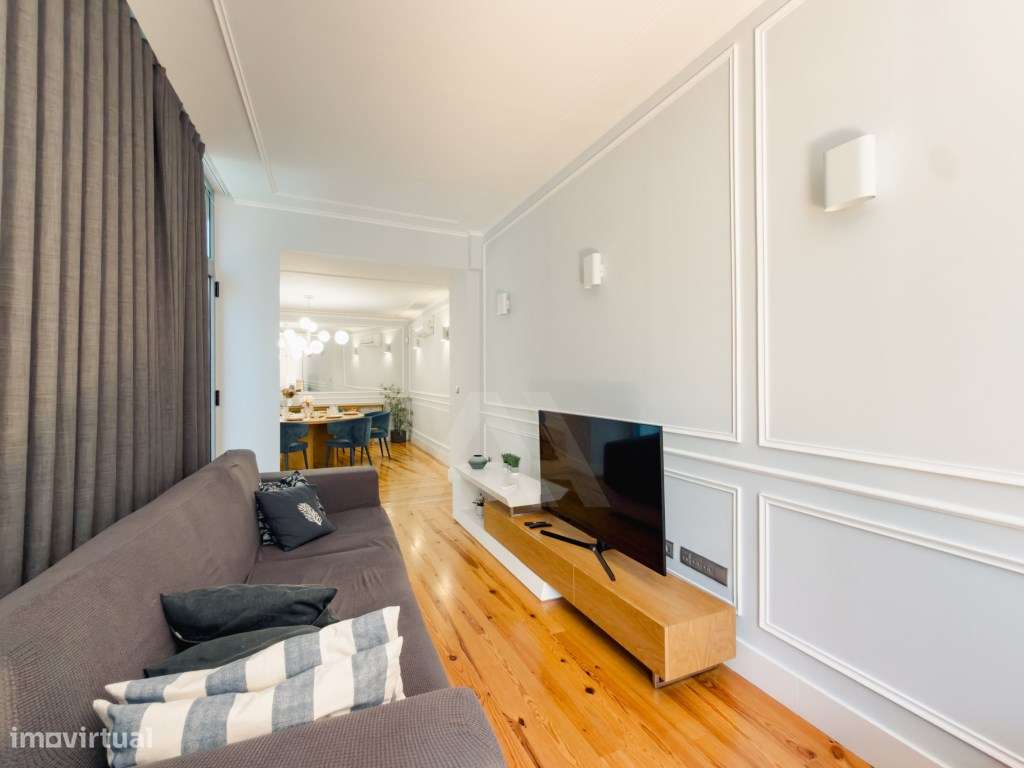 Apartamento T2 Totalmente Renovado e Mobilado em Lisboa-10