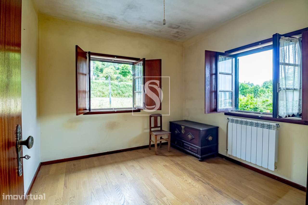 Moradia T3 em Vila Chã do Marão-13