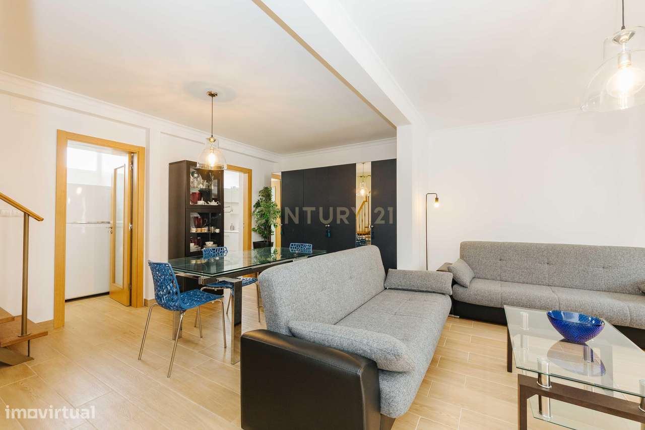 Moradia Renovada T1 em Lisboa com Pátio e Luz Natural - Grande imagem: 4/17