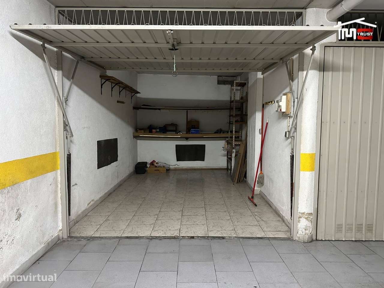 Garagem Box Fechada com Eletricidade - O Seu Refúgio Seguro. - Grande imagem: 5/13