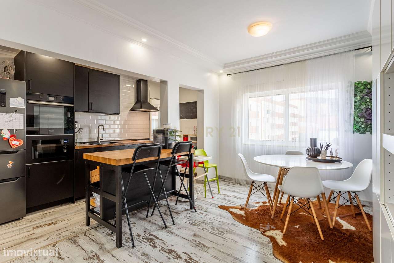 Apartamento T4 em Vialonga - Grande imagem: 4/23