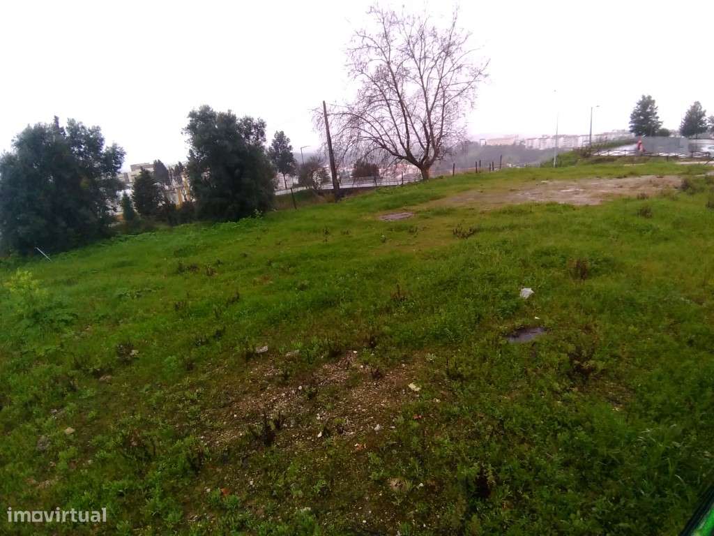 Terreno Urbano - Grande imagem: 2/2