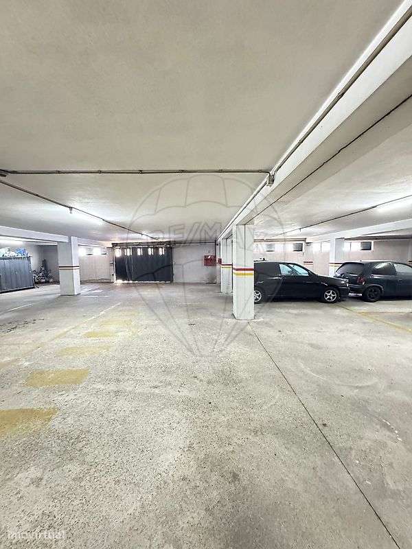 Garagem  para arrendamento - Grande imagem: 2/3