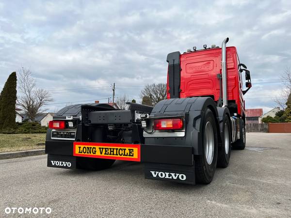 Volvo FH 750 / 6 x 4 / 60 ton - 26