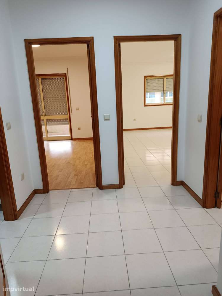 Apartamento T1, com lugar de garagem, Canidelo-12