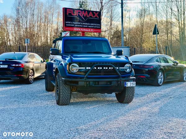 Ford Bronco - 4