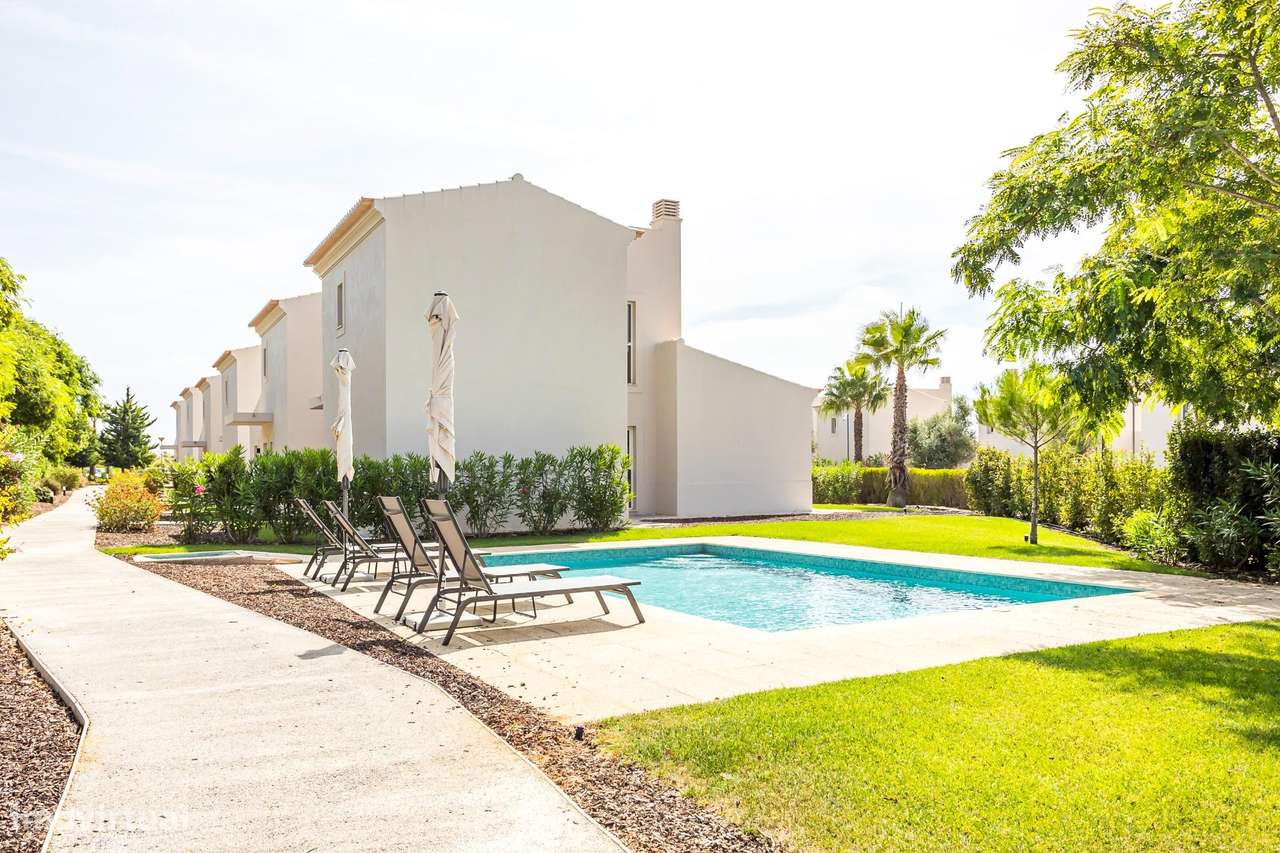 Moradia de Luxo em Condomínio Exclusivo com Piscinas no Carvoeiro - Grande imagem: 4/57