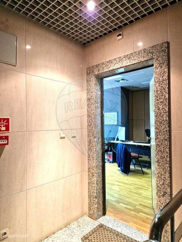 Escritório  para arrendamento - Grande imagem: 3/14