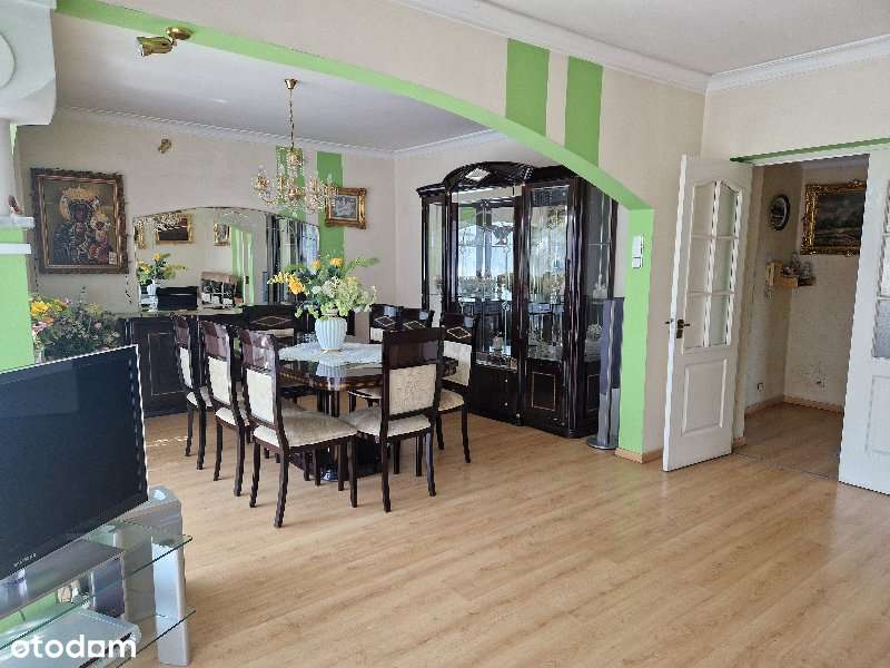 Dom z obiektem na działalnośc-10