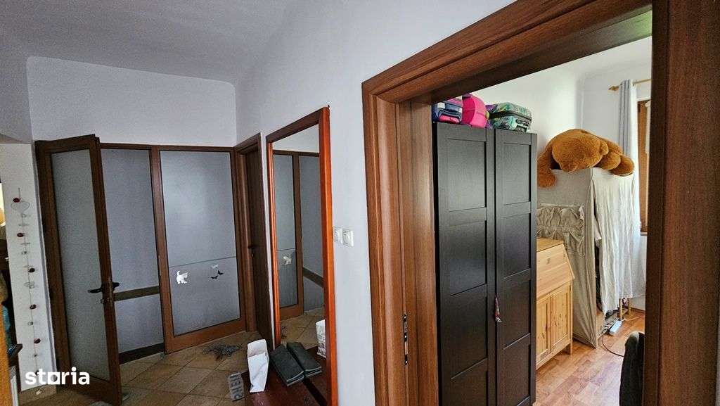 Casa de vanzare central, langa Liceul Papiu-5