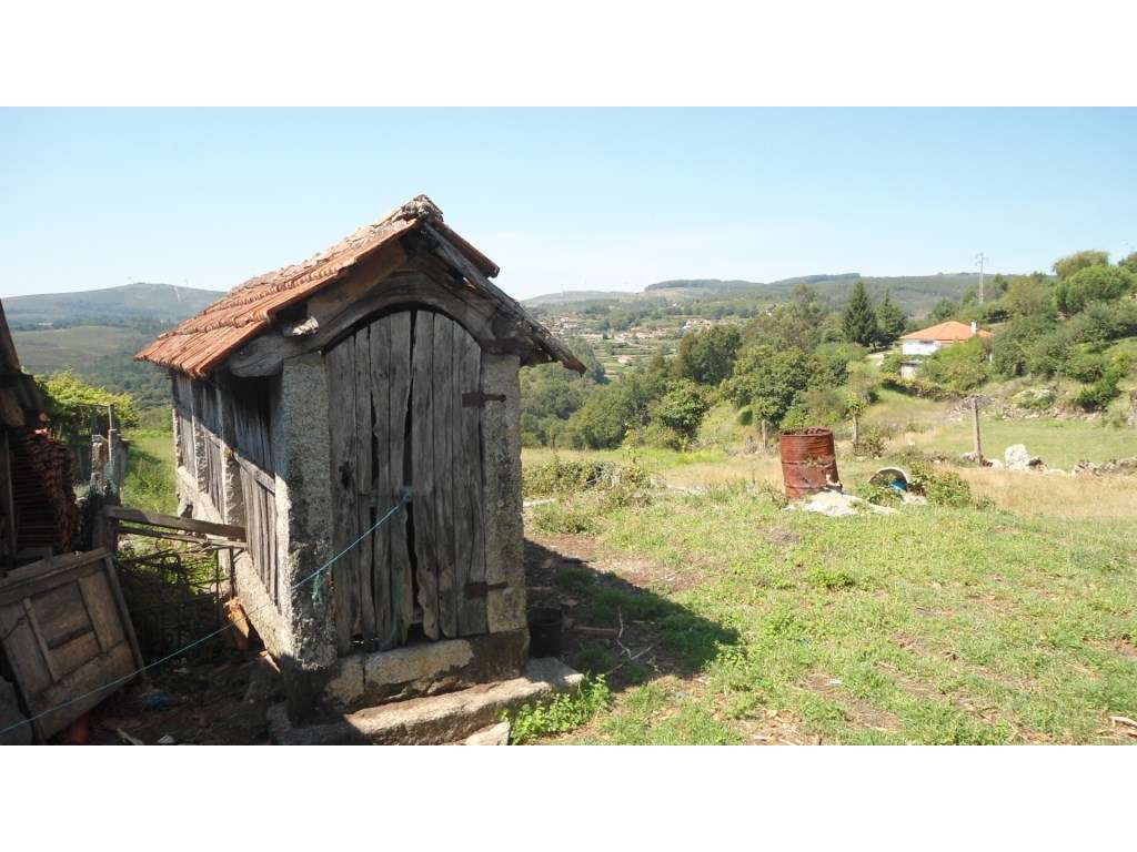Moradia habitável em Paredes de Coura - Grande imagem: 2/30