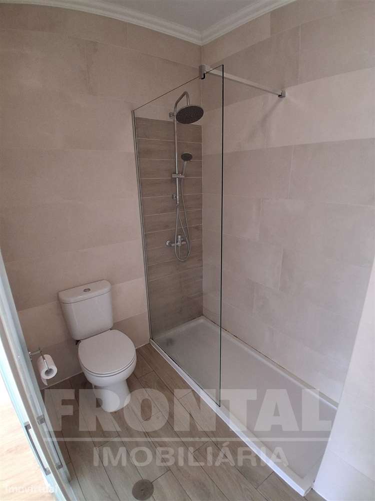 Andar Moradia T3 Renovado com Garagem | São Cosme, Gondomar-13