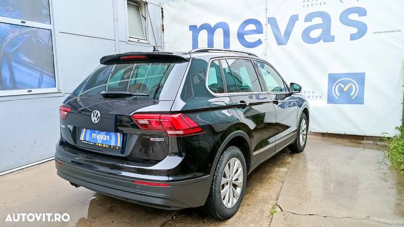 Volkswagen Tiguan 2.0 TDI DPF DSG 4Mot Comfortline - 4