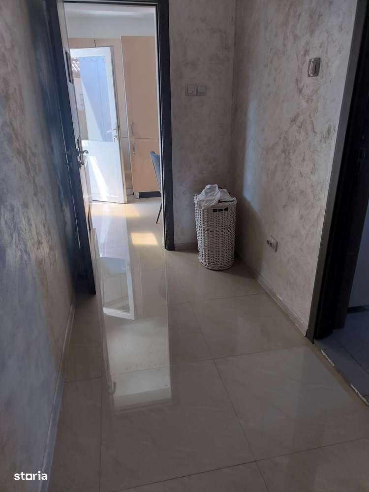 Vând casa noua si  moderna Piscani ,2 km de Mioveni - Imagine principală: 5/18