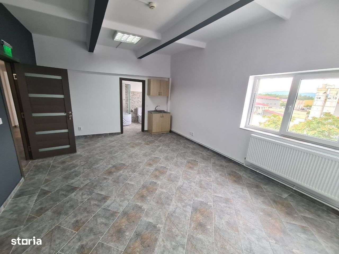 Spatiu comercial, 3 unitati, 185 mp, Zona Comat- Bacau - Imagine principală: 2/8