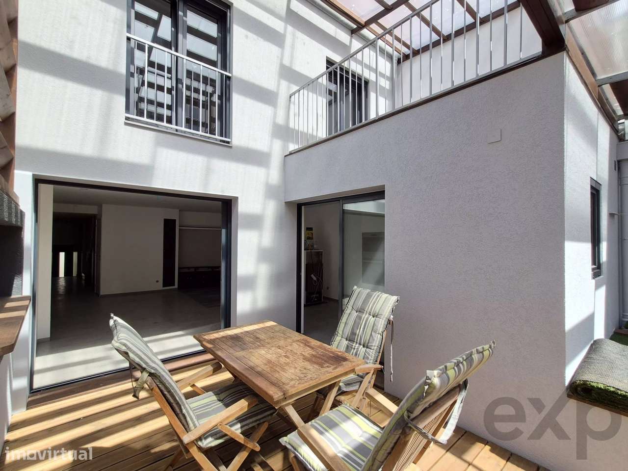 Casa nova, 2 quartos, amplo pátio, centro de Alvor-5